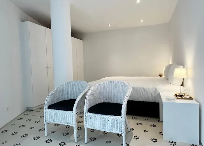 Signature Guesthouse